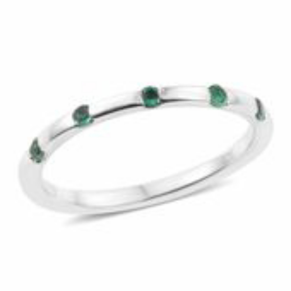Created Emerald Ring in 925 Sterling Silver